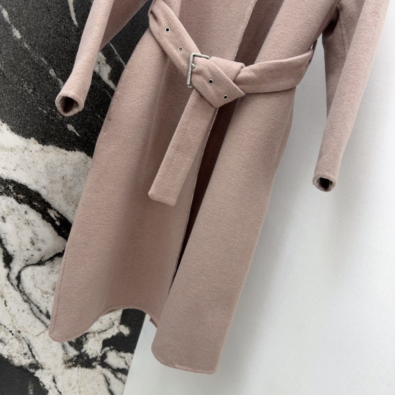 chr1st1an D10r outwear